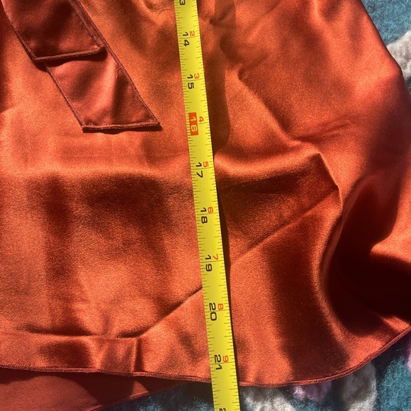 Cinq à Sept Rust Satin Tunic pure silk NWOT - Picture 10 of 11